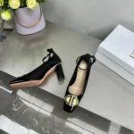 Dior Dam CD Forever Dior Pumps Svart Lack Kalvskinn