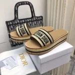 Dior Women Dway Platform Slide Natural Raffia and Black Embroidered Cotton