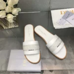 Dior Donna Dway Slide Pelle di vitello bianca e cotone ricamato