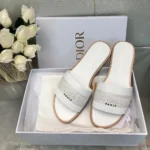 Dior Donna Dway Slide Pelle di vitello bianca e cotone ricamato