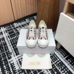 Dior Women Walk’n’Dior Platform Sneaker Embroidered Cotton-Pink