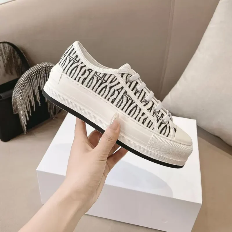 Dior Women Walk’n’Dior Platform Sneaker Embroidered Cotton-White
