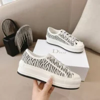 Dior Women Walk’n’Dior Platform Sneaker Embroidered Cotton-WhiteBlack (1)