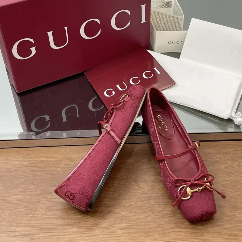 Gucci Women Horsebit Ballet Flat-Red ‎821220FAD8F8546