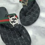 Gucci Women Web Thong Sandals in Leather-Black