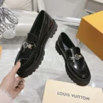 Mocasín plano Louis Vuitton LV District para mujer, negro, 1AGXI3