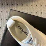 Chanel Dam Sneaker med snörning - Vit