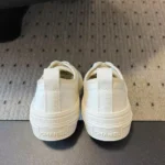 Chanel Dam Sneaker med snörning - Vit