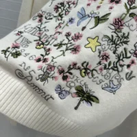 Dior Men Dioramour Embroidered Sweater Ecru Cashmere Knit with Multicolor Amour 1947 Motif (1)