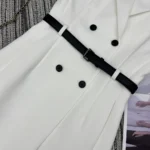 Dior Donna Abito di media lunghezza con cintura in lana vergine e seta Grain de Poudre color écru