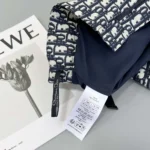 Falda pantalón Dior para mujer en tafetán técnico jacquard azul con motivo Dior Oblique