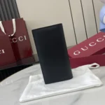 Gucci Unisex GG Emblem Bi Fold Embossed Card Case-Black 818953AAEQ81000