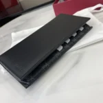 Gucci Unisex GG Emblem Bi Fold Embossed Card Case-Black 818953AAEQ81000