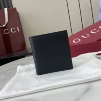 Gucci Unisex GG Emblem Bi Fold Embossed Wallet-Black (1)