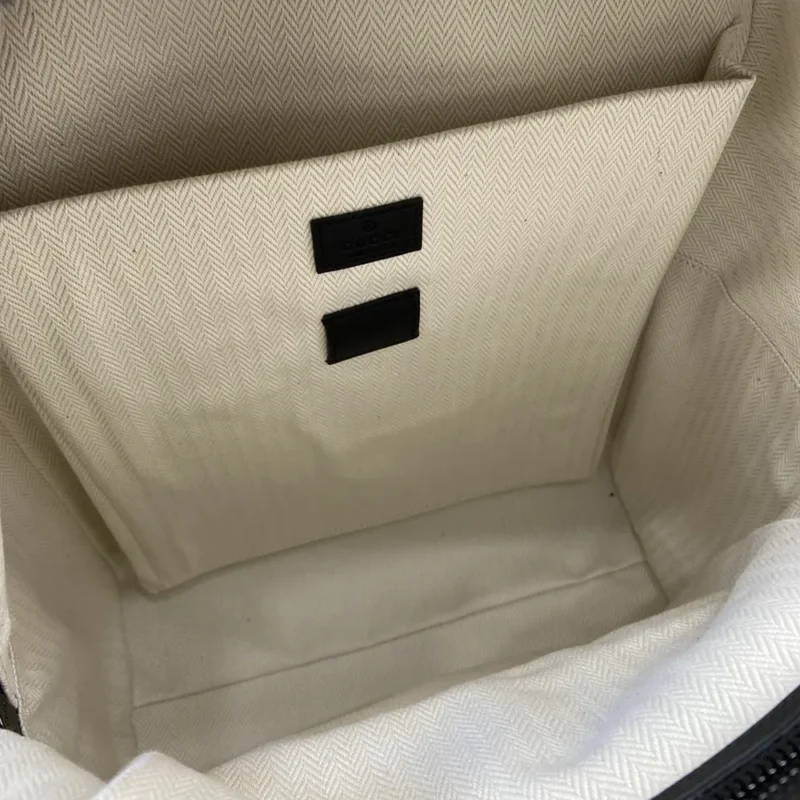 Gucci Unisex GG Emblem Medium Backpack-Gray 821159FAED41000
