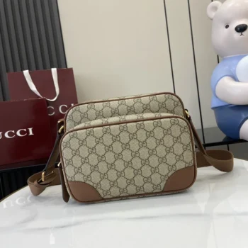 Gucci Unisex GG Emblem Medium Crossbody Bag 821160FAED39786