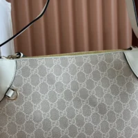 Gucci Women GG Emblem Medium Shoulder Bag-White 815216FAD6L9641 (1)