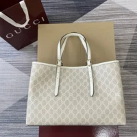 Gucci Women GG Emblem Medium Tote Bag-White 815213FAD6L9641 (1)