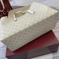 Gucci Women GG Emblem Medium Tote Bag-White 815213FAD6L9641 (1)