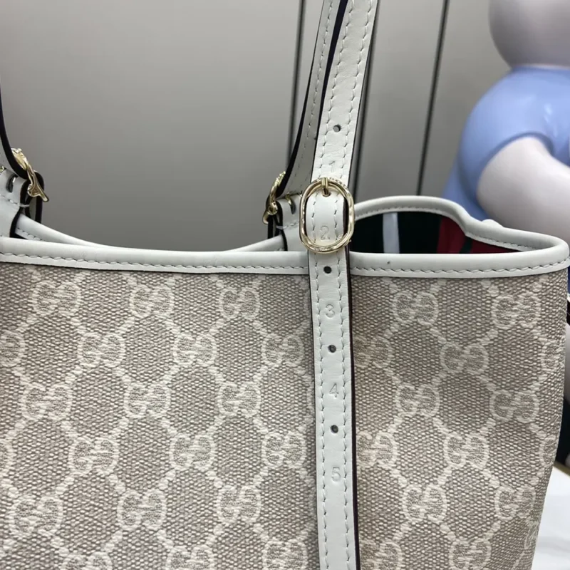 Gucci Women GG Emblem Small Tote Bag 815214FAD6L9641