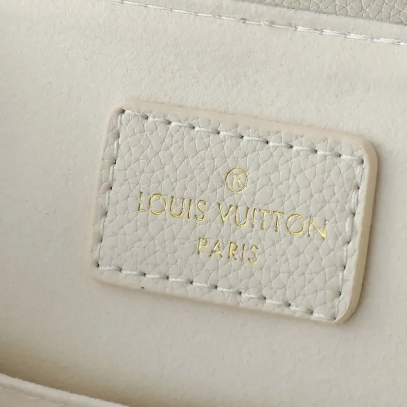 Louis Vuitton LV Women Backup in Cowhide-leather Trim-White M47106