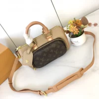 Louis Vuitton LV Women Keepall Bandoulière 25 M12627 (1)