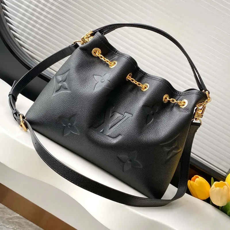 Louis Vuitton LV Women LV Bundle in Cowhide Leather-Black M47209