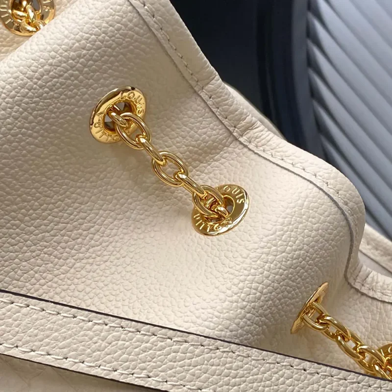 Louis Vuitton LV Women LV Bundle in Cowhide Leather-White M25452