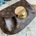 Louis Vuitton LV Women Sunset in Cowhide-leather Trim M13617