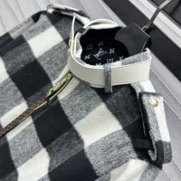 Louis Vuitton Women Double Face Check Cape 1AGPE9 (1)