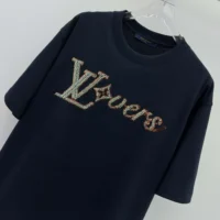 Louis Vuitton Women LV Vers Embellished Short-Sleeved T-Shirt 1AGHXO (1)