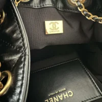 Chanel Women 25 Medium Handbag Grained Calfskin Gold Tone Metal AS5311 (1)