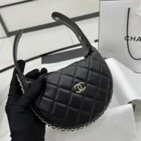 Chanel Women CC Small Flap Hobo Bag Grained Calfskin Gold Tone Metal Black (1)