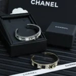Chanel Damen Manschette Metall Harz Strass ABE820B19204