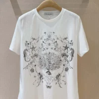 Dior Men T-Shirt White Cotton and Linen Jersey with Black Dior Cabinet de Curiosités Motif (1)