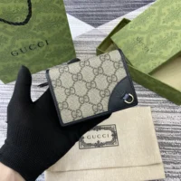 Gucci Unisex GG Emblem Mini Wallet-Black 820692FAD6L9741 (1)