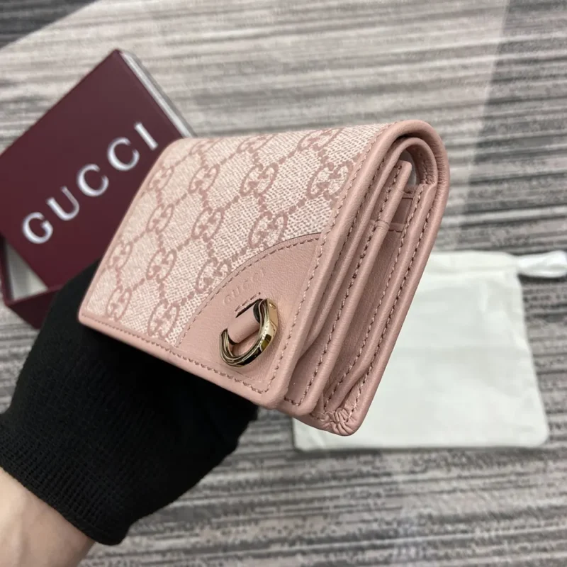Gucci Unisex GG Emblem Mini Wallet-Pink 820692FAD6L8459