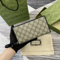 Gucci Unisex GG Emblem Zip Around Wallet-Black 819122FAD6L9741 (1)