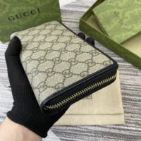 Gucci Unisex GG Emblem Zip Around Wallet-Black 819122FAD6L9741 (1)