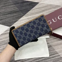 Gucci Unisex GG Emblem Zip Around Wallet-Navy 819122FAECC4243 (1)