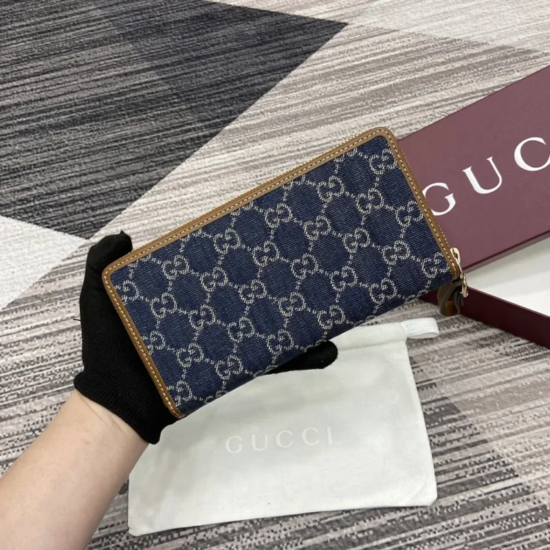 Gucci Unisex GG Emblem Zip Around Wallet-Navy 819122FAECC4243