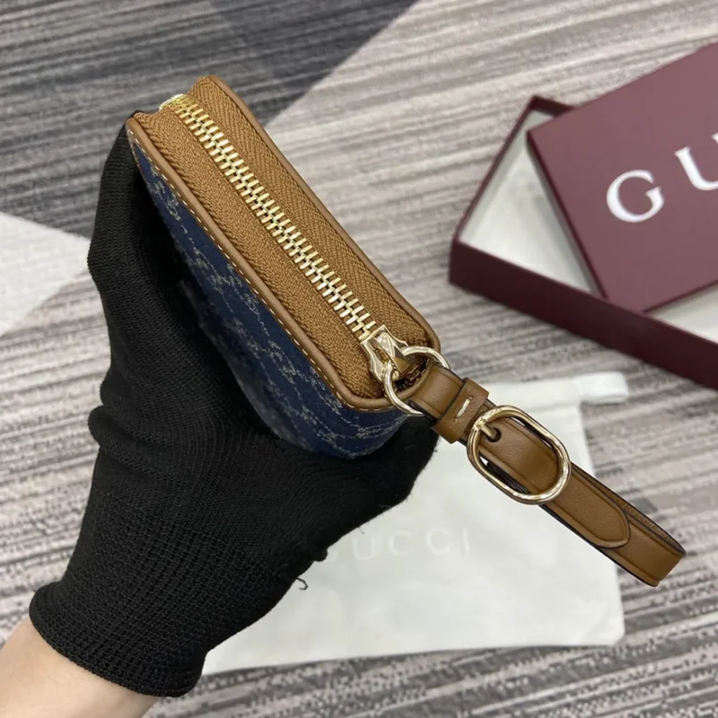 Gucci Unisex GG Emblem Zip Around Wallet-Navy 819122FAECC4243
