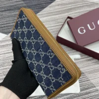 Gucci Unisex GG Emblem Zip Around Wallet-Navy 819122FAECC4243 (1)