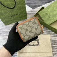 Gucci Unisex GG Emblem Zip Mini Wallet 819131FAD6L9758 (1)
