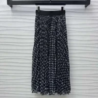 Gucci Women Stripe Accent Monogram Pleated Skirt 1AHEMW (1)
