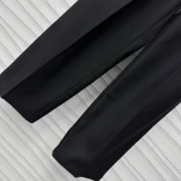 Louis Vuitton LV Women Gabardine Pocket Pants 1AHHO7 (1)