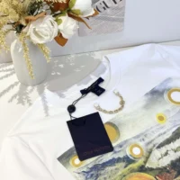 Louis Vuitton LV Women Louis Vuitton x Laurent Grasso Print T-Shirt 1AHIND (1)