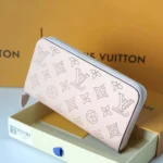 Portafoglio Louis Vuitton LV Zippy da donna Mahina in pelle di vitello traforata - Rosa