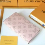 Portafoglio Louis Vuitton LV Zippy da donna Mahina in pelle di vitello traforata - Rosa