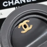 Chanel CC Mini Kelly Shopping Bag aus glänzendem, gealtertem Kalbsleder – Grau